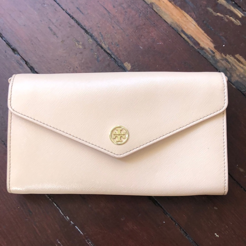 Tory Burch Robinson expandable clutch crossbody - Picture 1 of 4